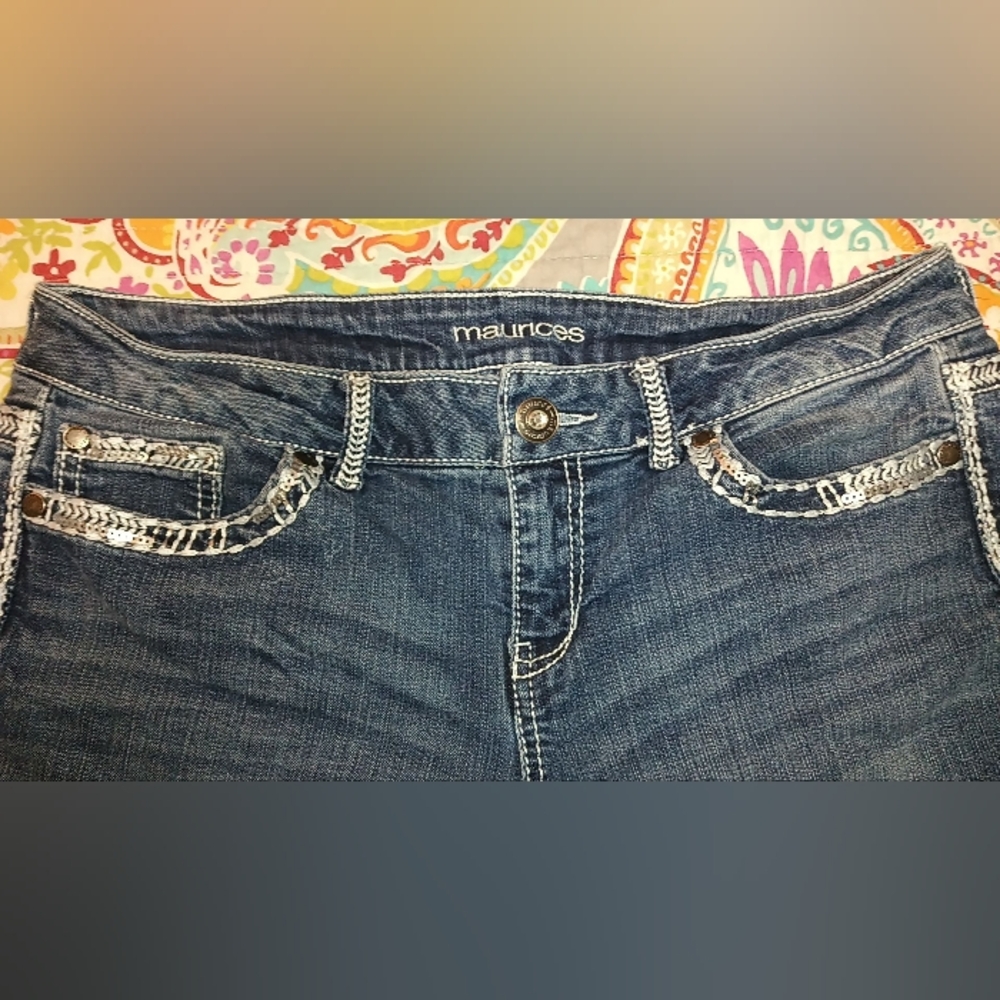 Maurice's capri's